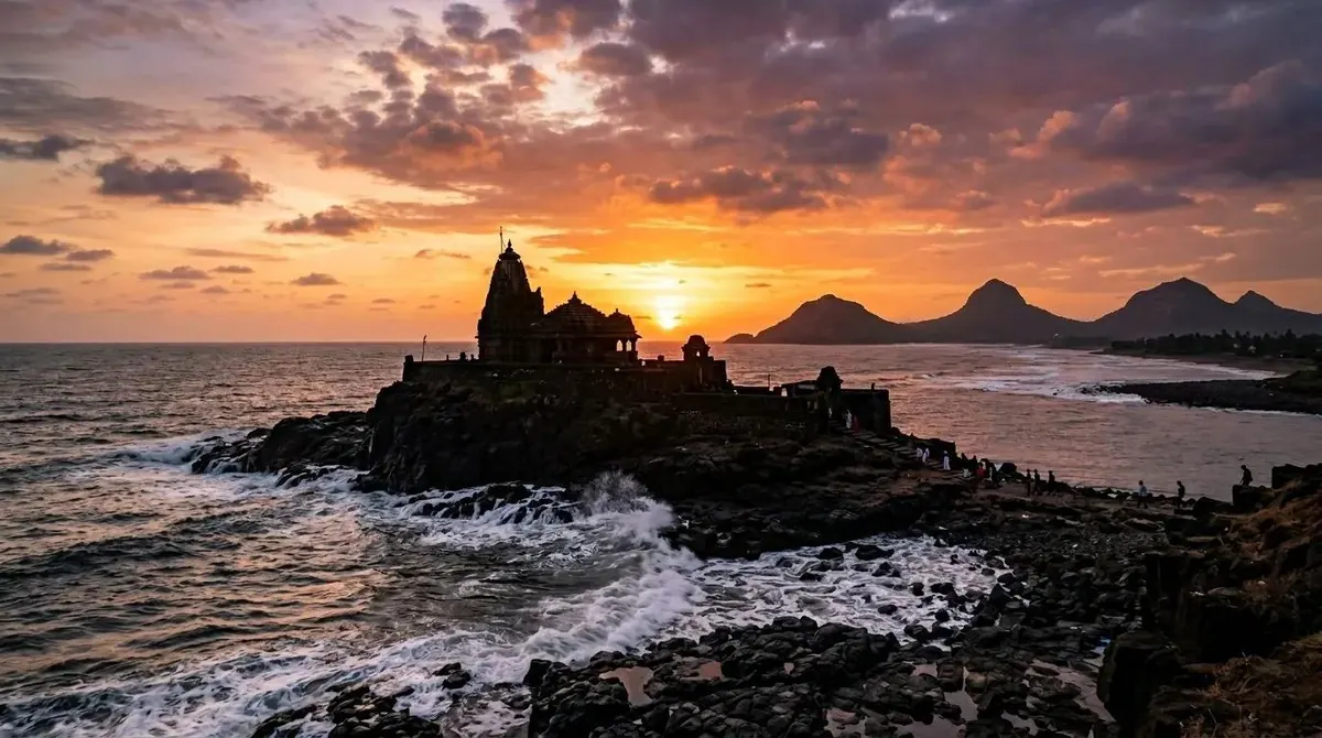 Harihareshwar Beach – tour by Solapur Car Rental Service, Shourya Tours & Travels