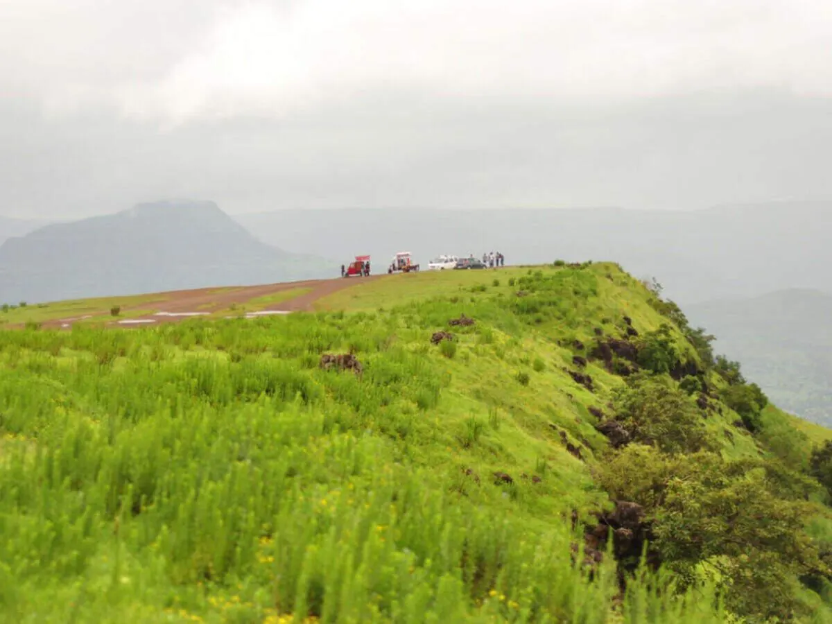 Panchgani Table Land – tour by Solapur Car Rental Service, Shourya Tours & Travels