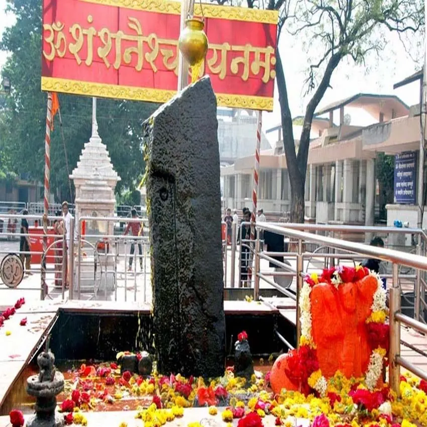 Shani Shingnapur – tour by Solapur Car Rental Service, Shourya Tours & Travels