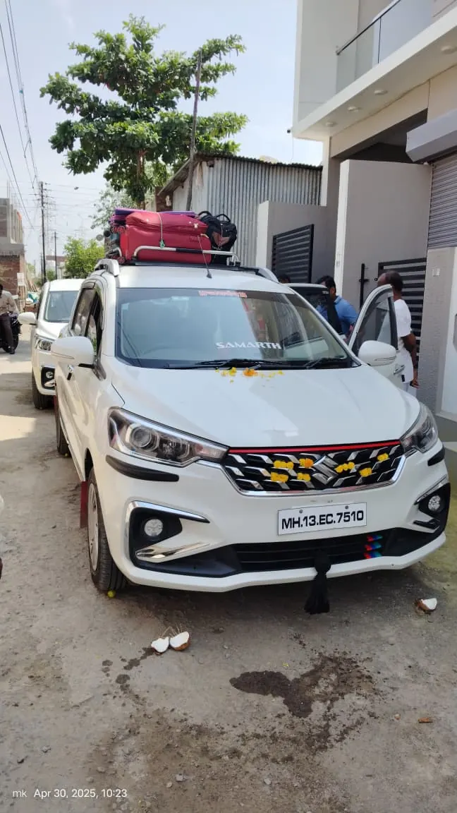 Outstation Taxi from Solapur – Solapur Car Rental Service Outstation taxi from Solapur with roof carrier