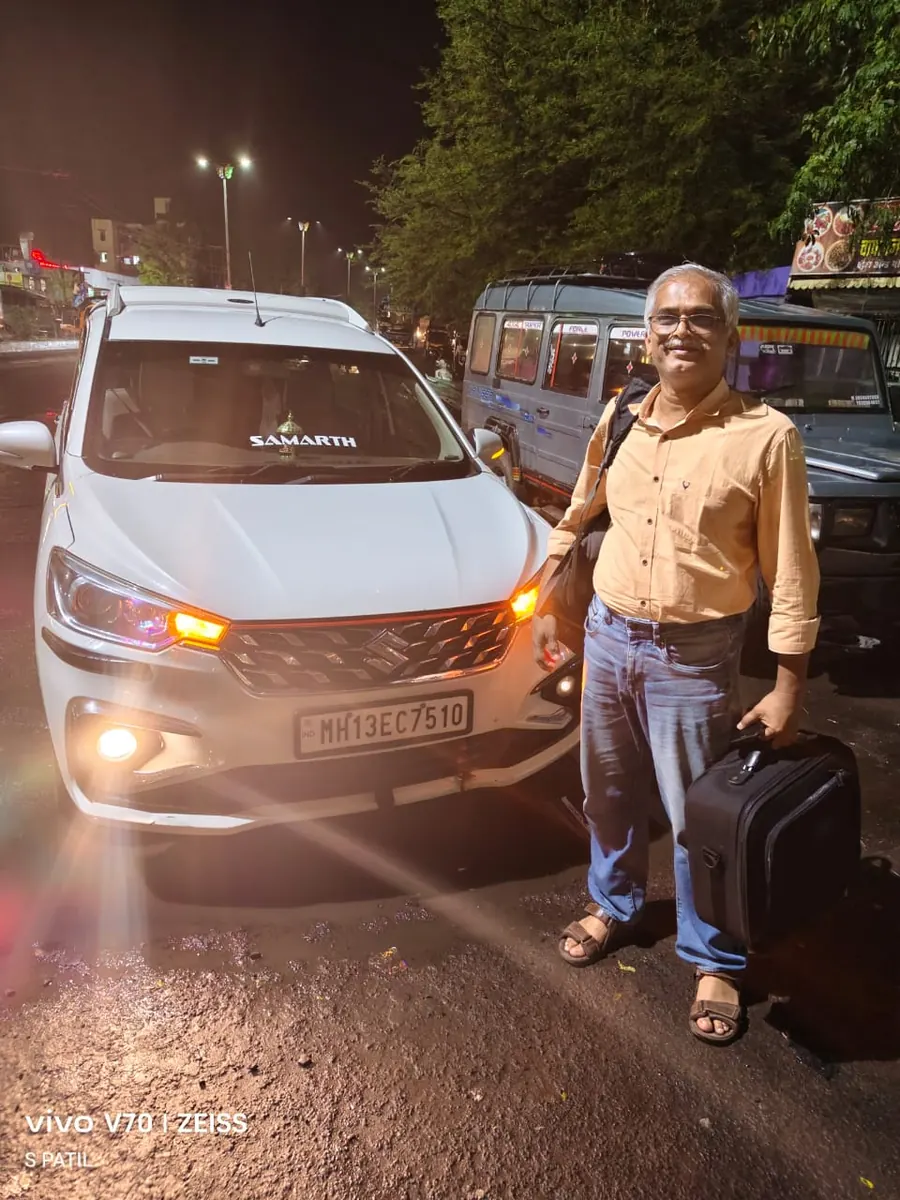 Customer with Solapur taxi for outstation drop Customer with Solapur taxi for outstation drop